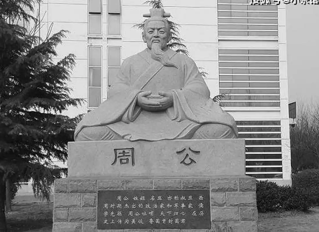 梦见家人一起吃饭 - 梦境插图